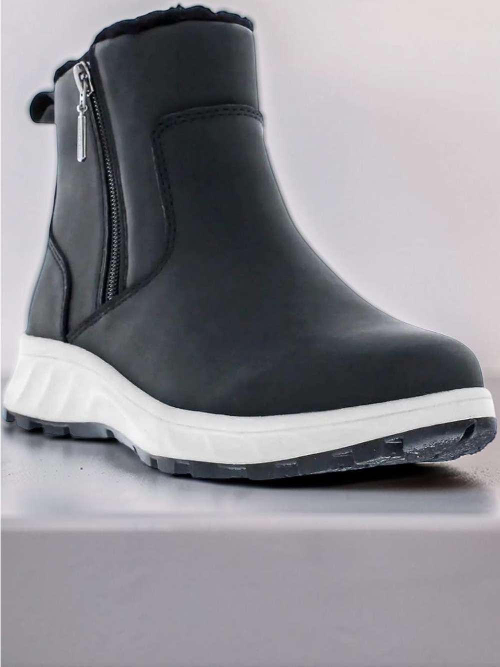 Khombu Sienna Women’s Size 6 Black All Weather Memory Foam Ankle Boots NIB - Picture 4 of 12